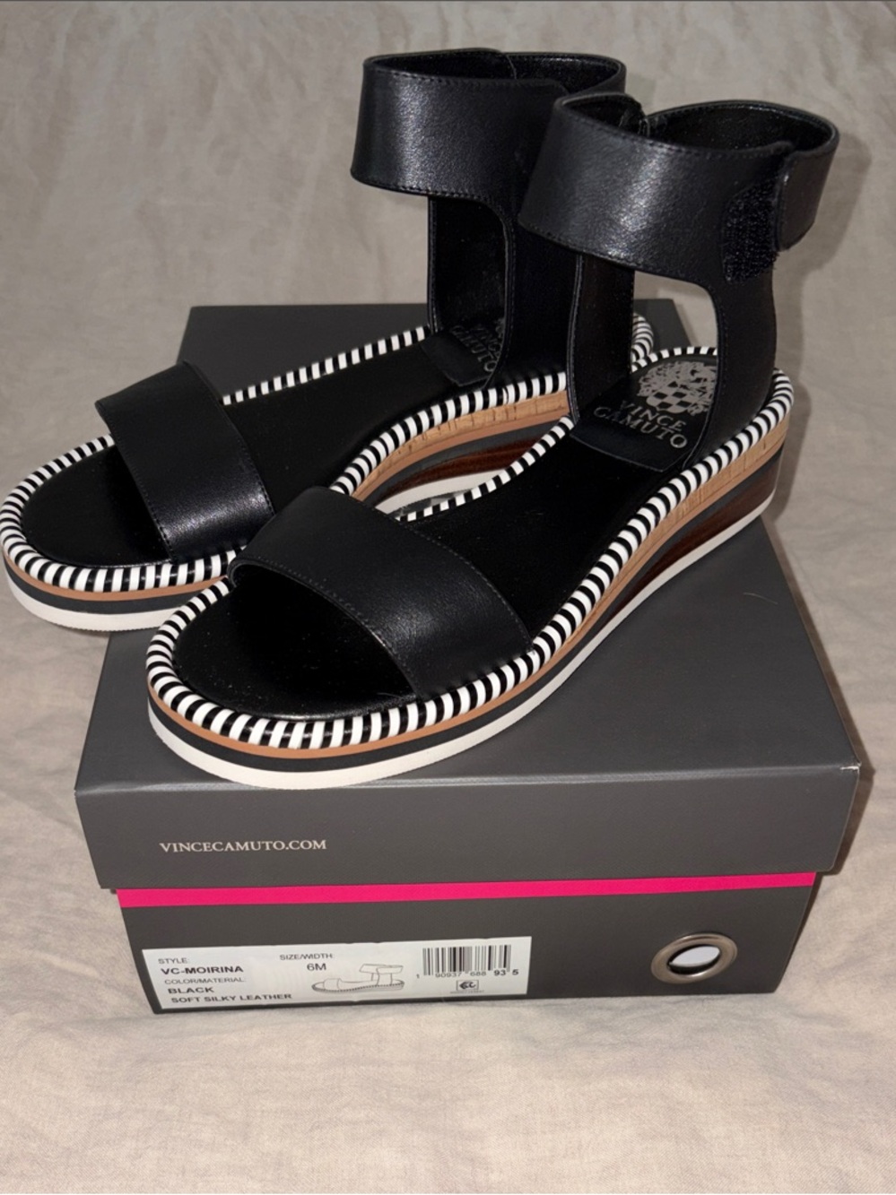 NWOT Vince Camuto Moirina in Black, Size 6